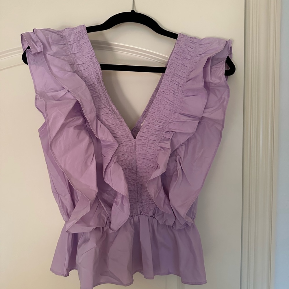 Pants Store Strut Your Stuff Top, barely worn, size small, lilac purple